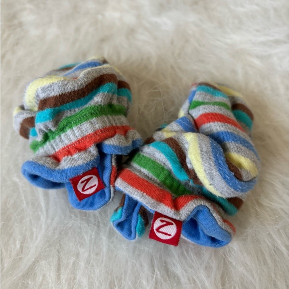 Zutano Blue Baby Booties with Multicolor Accents - Picture 2 of 3